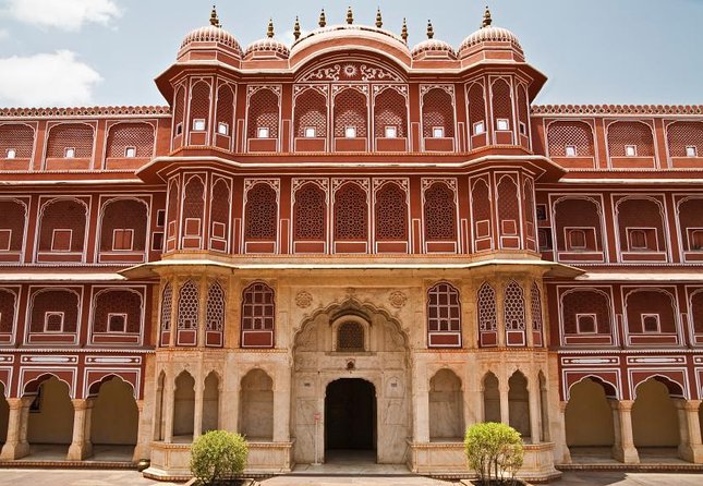 1-Day Trip to Jaipur from Mumbai with Both side Commercial Flights - Key points before you go