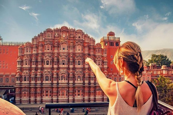 1-Day Trip to Jaipur from Mumbai with Both side Commercial Flights - City Palace and Jantar Mantar: royals plus 18th-century science