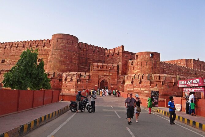 1-Day Trip to Taj Mahal and Agra from Mumbai with Both side Commercial Flights - Driver and Guide Realities: When Everything Runs Smooth, It Feels Effortless