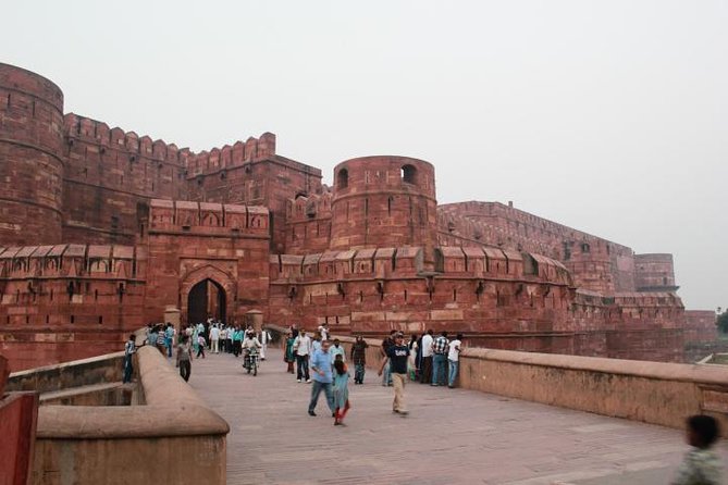 2-Day Tour to The Taj Mahal, Agra from Mumbai with Both Side Commercial Flights - Day 1: the Mumbai-to-Agra grind, minus the planning pain