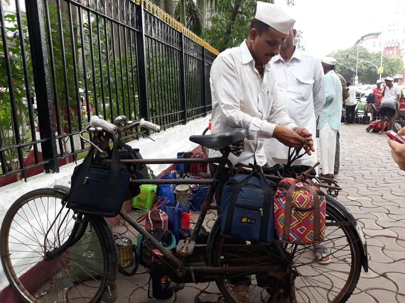 Best Combo Tour: Dabbawalas, Dhobi Ghat and Slum with Train - Key Things You’ll Notice on This Tour