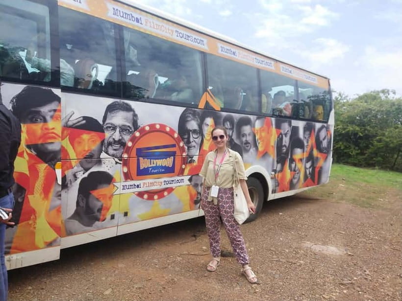 Bollywood Filmcity tour with Dance show. - Bollywood Film City vs Hollywood expectations: the reality check