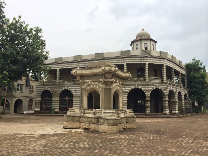 Bollywood Filmcity tour with Dance show. - Film City theme park time: the “package” feel