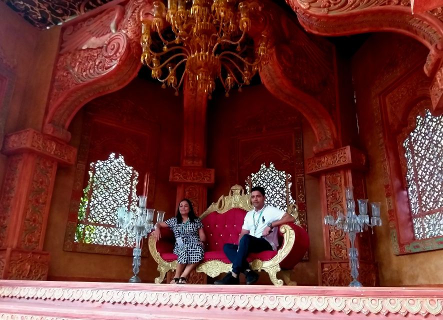 Bollywood Filmcity tour with Dance show. - The drive-by route: recognizable locations, from a moving bus