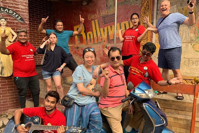 Bollywood For All Group Half Day Tour Without Transport - The one-hour live Bollywood dance show in a 20-seat auditorium