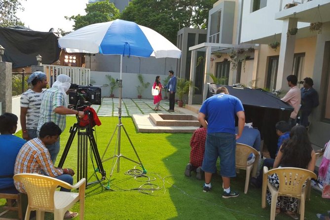 Bollywood Studio Tour experience - The half-day flow: studio first, then optional Mumbai, slum, or Elephanta Caves