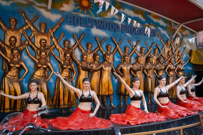 Bollywood Tour - Hands-on fun in the audio room: karaoke-style singing and an email recording