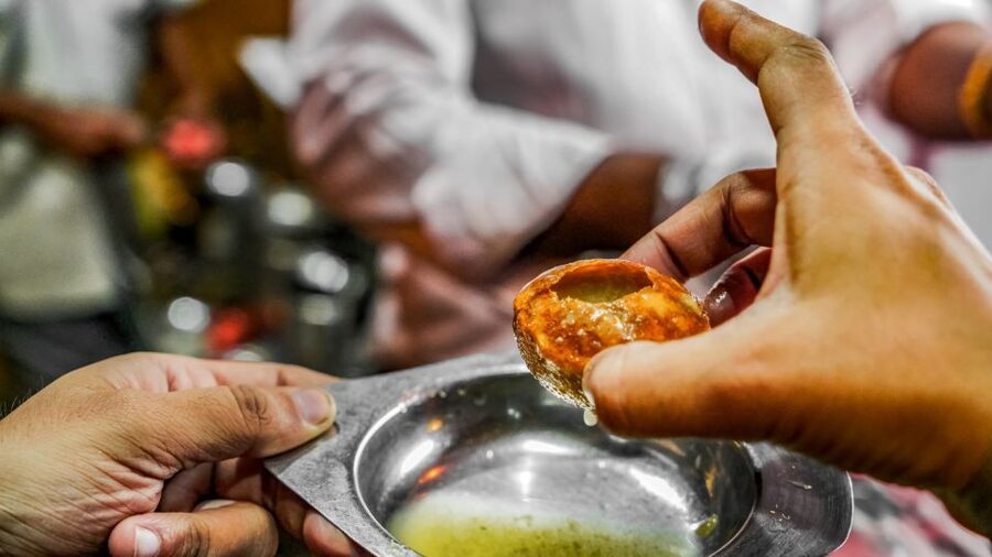 Bombay Express Mumbai Food Tour with 15+ Tastings - Dosas, pudla, and the “how it all fits” moment