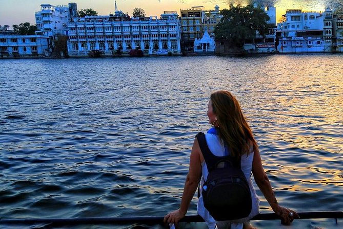 Cultural & Heritage Tour Of Mumbai 01 Day - Entering Mumbai’s Golden-Era Story at Prince of Wales Museum
