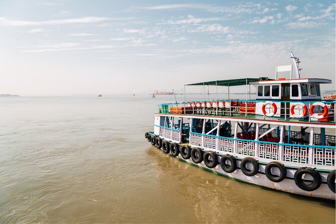 Delightful Elephanta Caves Excursion Mumbai (Guided Half Day Sightseeing Tour) - Gateway of India Ferry Ride: Views, Timing, and How to Arrive Calm