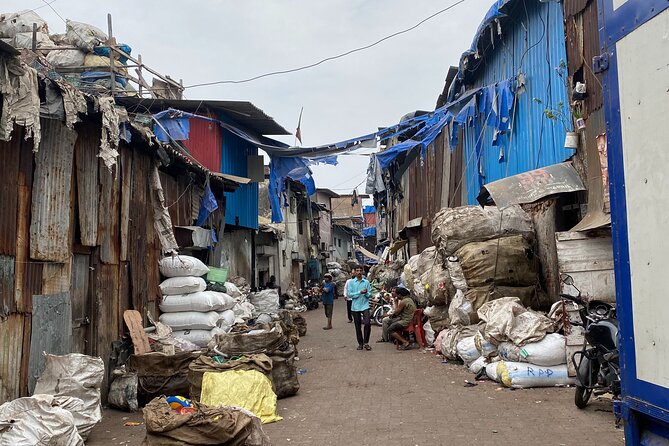 Dharavi Slum tour in Mumbai by local resident - The $4.46 value: what makes this tour feel like a steal