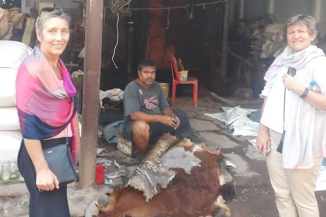 Dharavi Slum Tour with Laundry And Hotel Transfer (South Mumbai) - Transportation and Group Size: Why It Matters in Mumbai