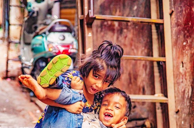 Dharavi Slum Walking Tour: Daily Life in Asia's Largest Slum - The Residential Lanes: Kids, Cooking, and Community Pride