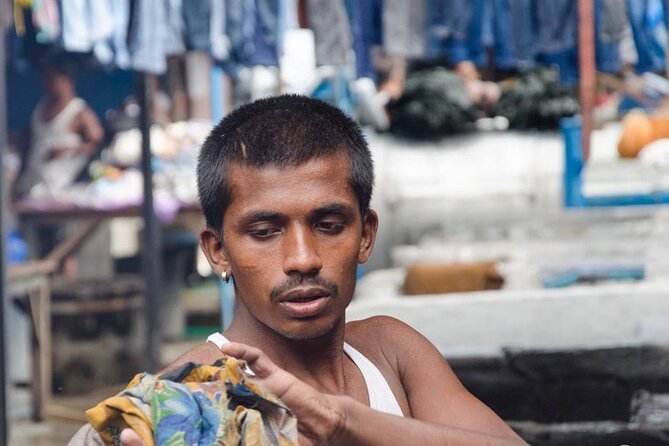 Dhobi Ghat Guided Tour A walk inside the biggest open air Laundry - Etiquette and comfort: how to not get in the way
