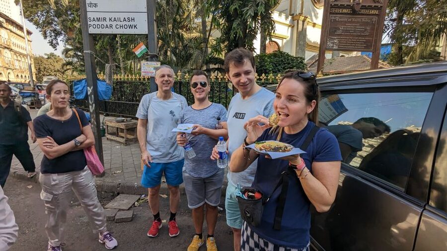 Discover Mumbai's street & beach with Vegetarian food tour - Key things I’d bookmark before you go