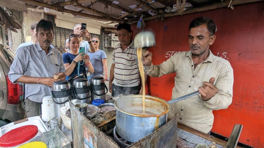 Discover Mumbai's street & beach with Vegetarian food tour - Your guide makes it worth the money (and worth the walk)