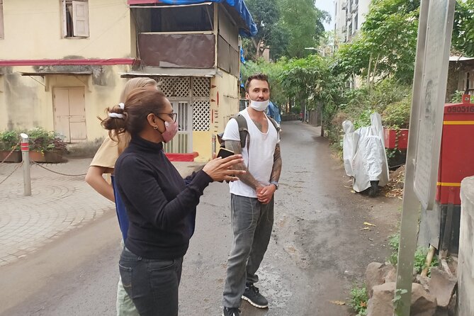 Discover the Hidden Gems of Bandra on an Engaging Walking Tour - Bandra Fort (Castella de Aguada): how the Portuguese name lingers