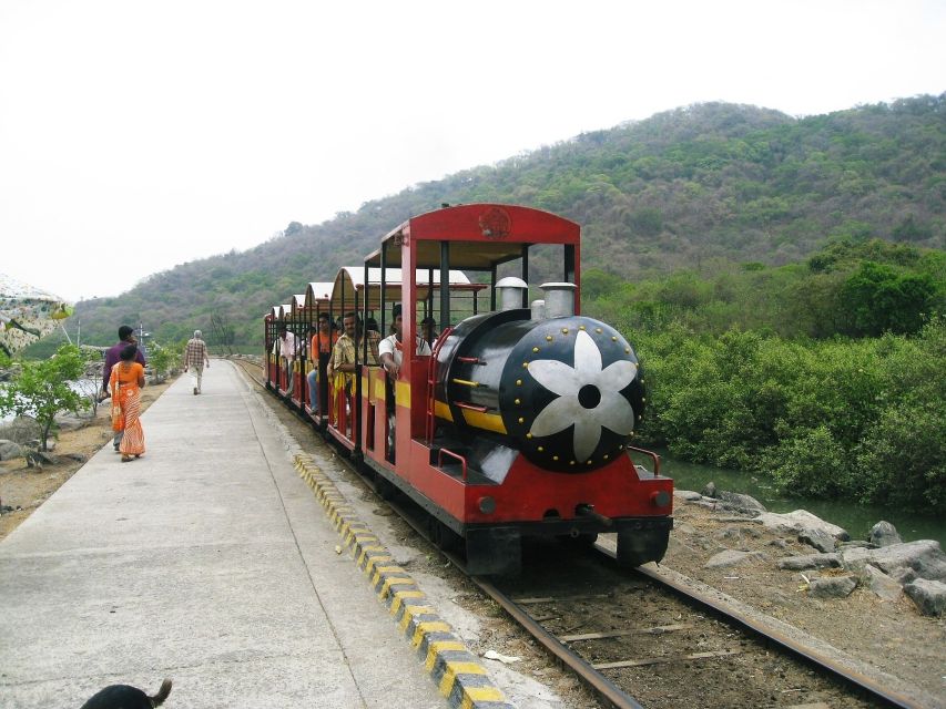 Elephanta Cave Tour with Bollywood Tour - Price and value: does $204 per person make sense?