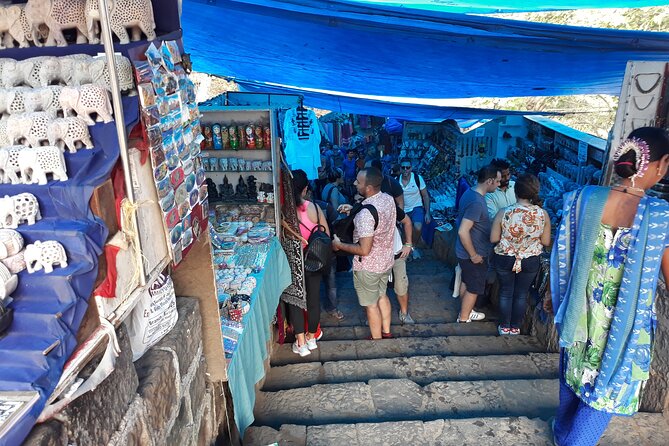 Elephanta Caves and Mumbai City Half-Day Tour including Guide - Inside the Elephanta Caves: main temples plus smaller shrines
