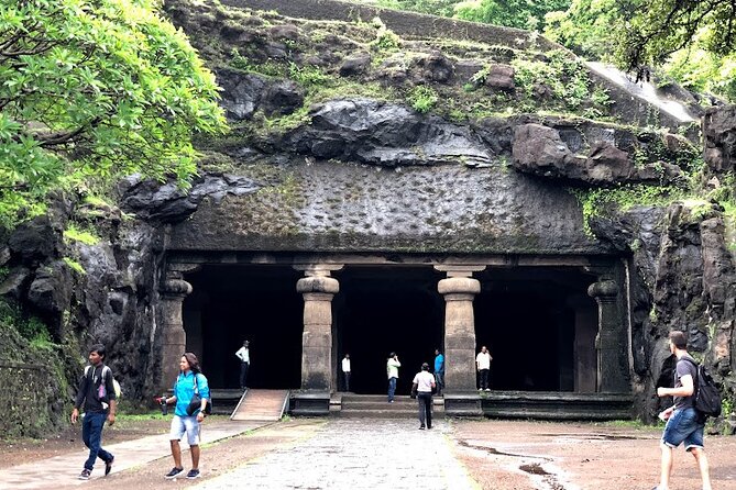 Elephanta Caves Mumbai Private Tour with Local Guide - Mumbai Harbour ferry to Elephanta: the views and the rhythm