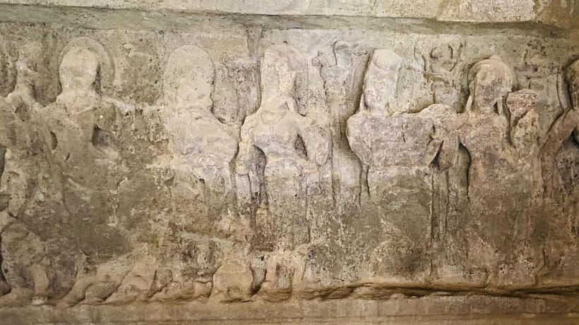 Elephanta caves tour in Mumbai - Group & Private Options - Gateway of India start: a short intro that sets the tone