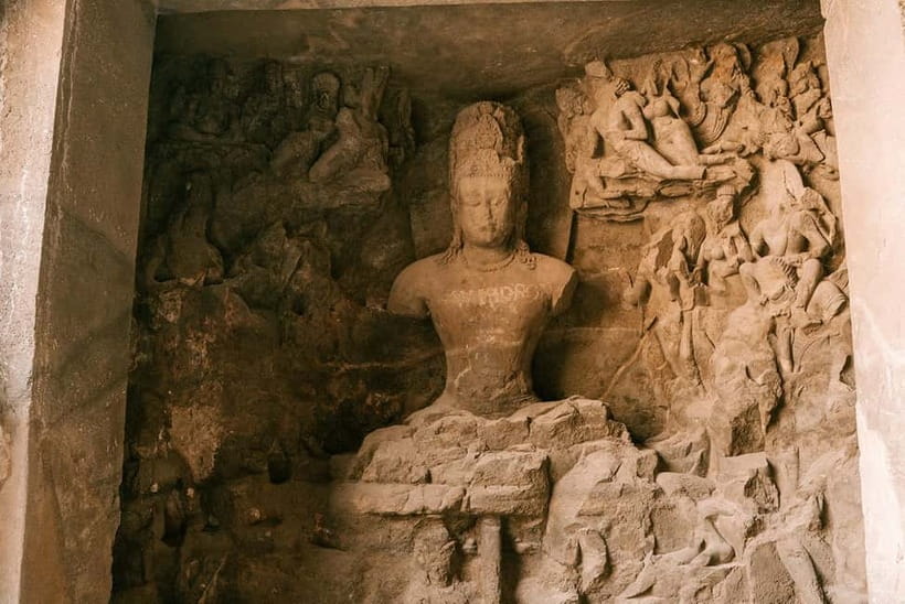 Elephanta caves tour in Mumbai - Group & Private Options - Smaller caves and quieter connections between shrines