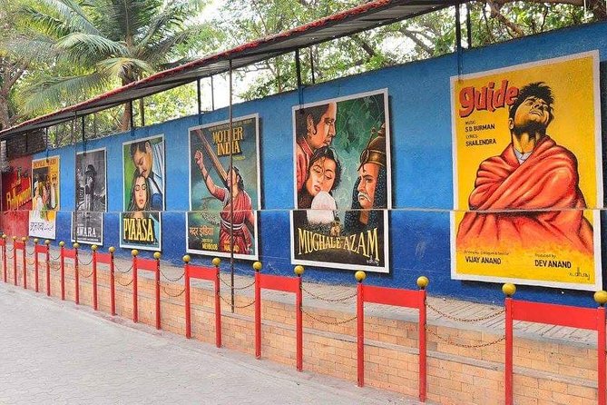 Experience Half-Day Bollywood Tour with Meal - The Studio Arrival: Special Effects Talk and Set Time