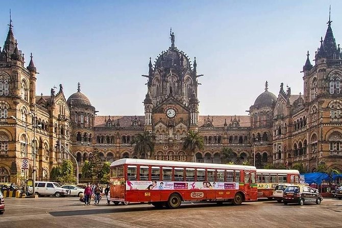 Explore Complete Mumbai City in 3 Days by Private Vehicle - South Mumbai icons: Gateway of India, Chhatrapati Shivaji Terminus, Marine Drive, Chowpatty
