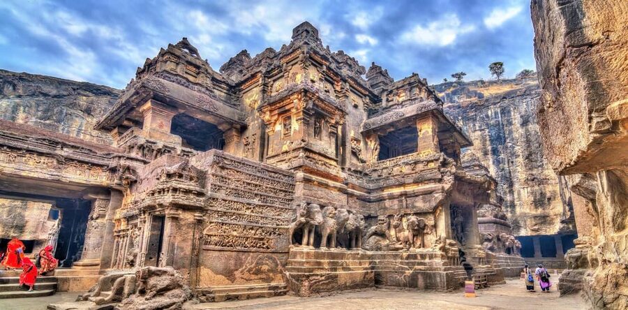 From Mumbai: Ajanta and Ellora Day Tour with Flights - Ajanta and Ellora by flight: why this plan works from Mumbai