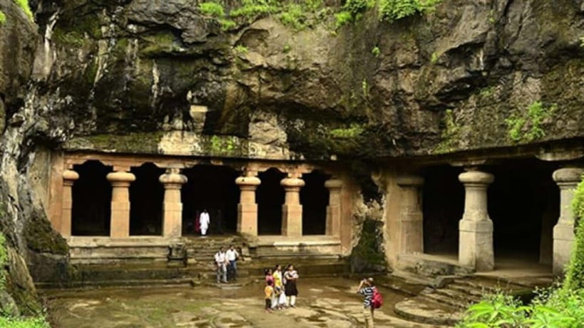 From Mumbai: Half-Day Elephanta Caves Tour with Ferry Ride - Entering Cave 1: Trimurti and the Sculptures You Don’t Want to Miss