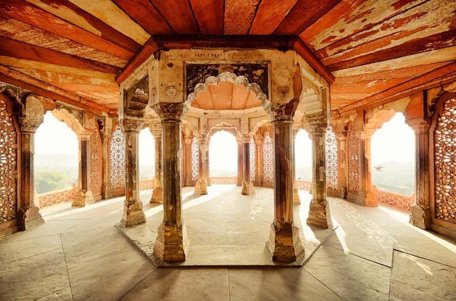 From Mumbai: Same Day Taj Mahal, Agra Tour with Flights - Taj Mahal: guided entry, best-photo timing, and crowd reality
