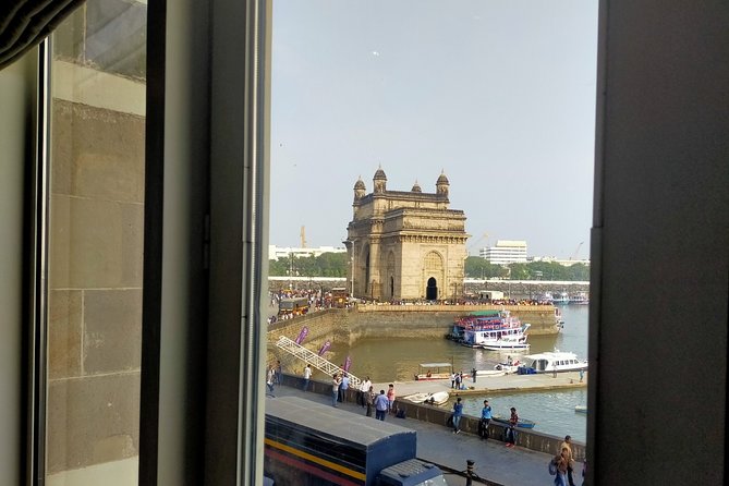 Full Day Mumbai City Tour in Luxury Vehicle - Krishna temple stop and a Sufi shrine by the sea