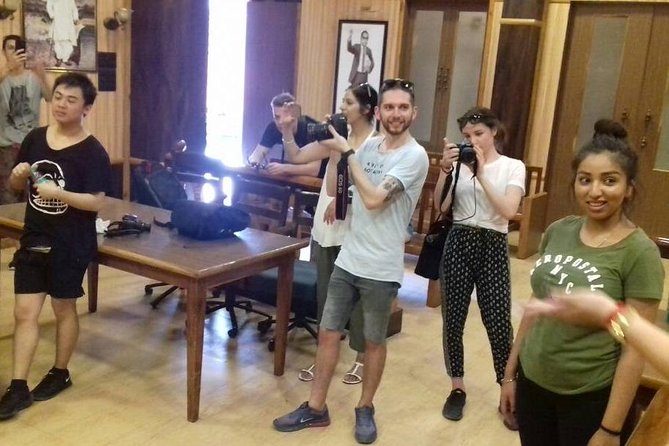 Full-Day Private Slum and Bollywood Tour with DANCE. - Timing, Permissions, and What You Might Face
