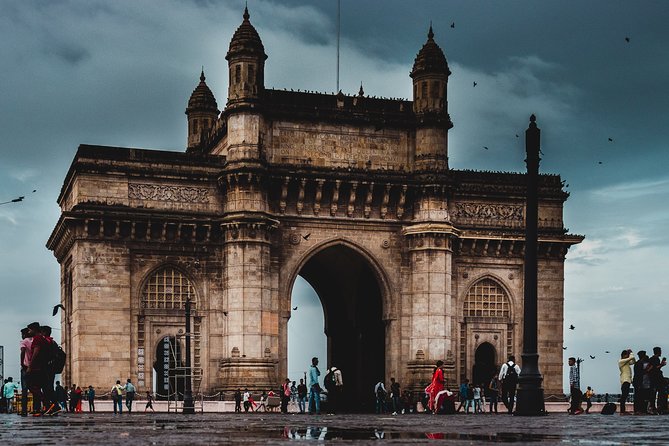 Guided Night Walking Tour in Mumbai - Explore the best nightlife with a local - Why this Mumbai night walk works: lights with context