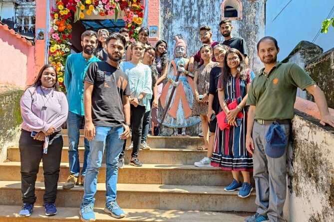Highlights of South Mumbai Guided Private Tour in AC Vehicle - First Stop: Horniman Circle Garden and the Start of the Modern City