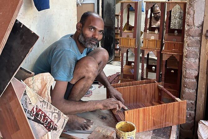 Inside Dharavi: A Unique Slum Tour with an Local Guide - Third Wave Coffee Meet-Up: Why This Start Matters