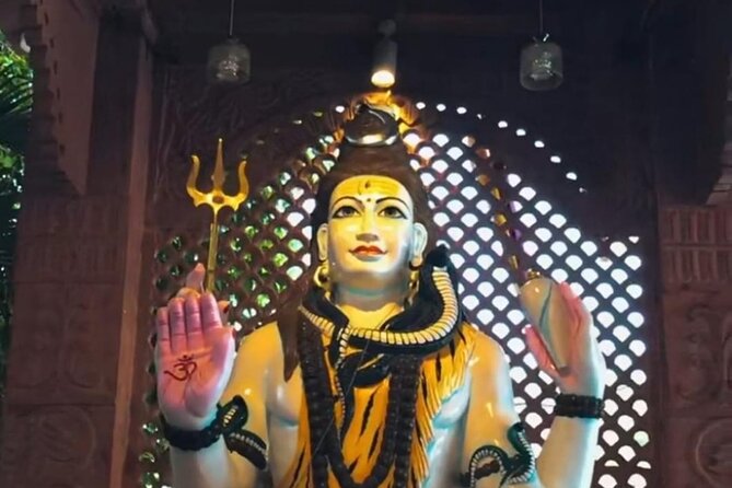 Maharashtra Three Jyotirlinga Tour from Mumbai - Day 2: Trimbakeshwar Jyotirlinga from Nashik with a short hop