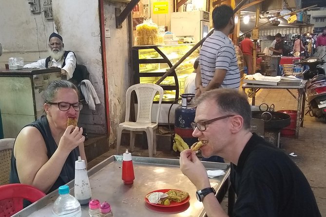 Mohd Ali Road Kebab & Curry Food Trail in Mumbai with Guide - Stop-by-Stop: Kebabs, Butter Chicken, Ice Cream, and Mithai