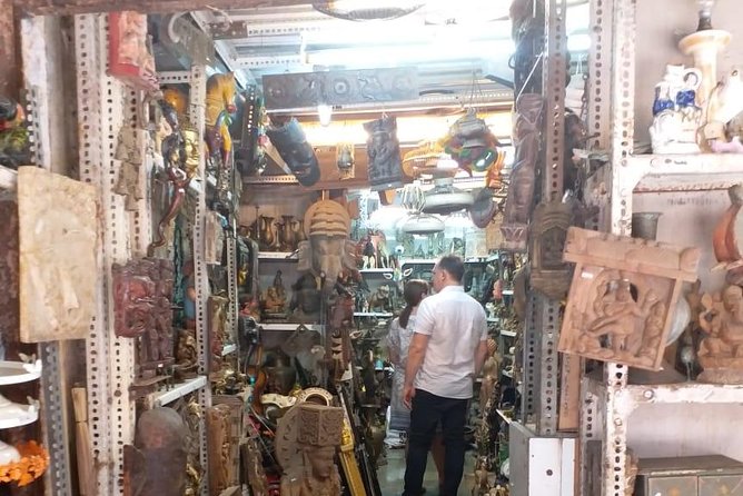 Morning Life of Mumbai's Dabbawalas and Dhobis Tour - Transportation and Local Tickets: What Is Included (and What It Means)