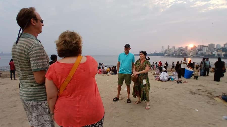 Mumbai: 2 Hours Markets And Temple Tour - Who should book this Mumbai markets and temple tour?