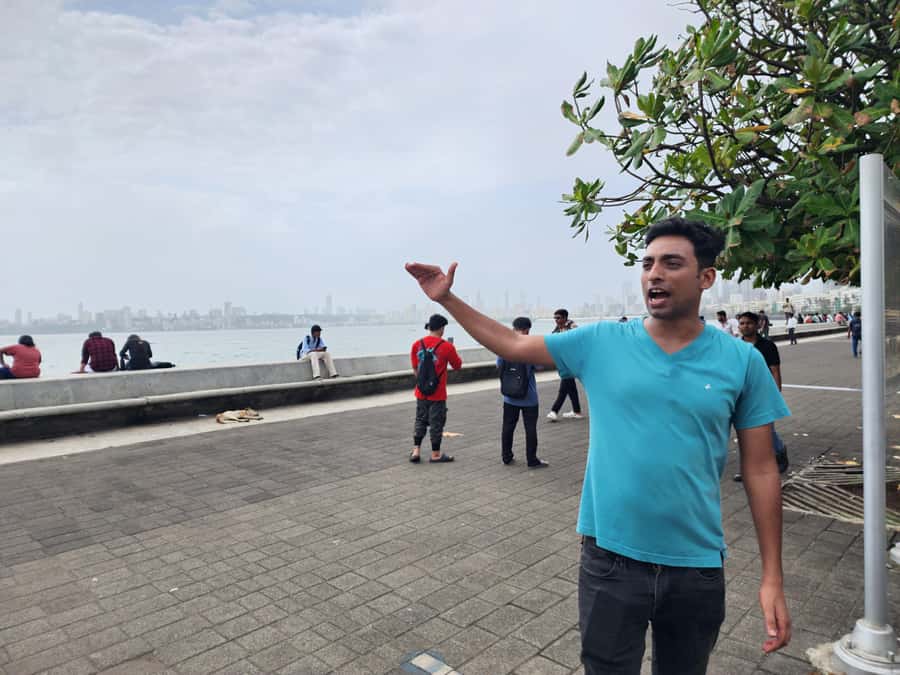 Mumbai: A Symphony of Seven Islands - Get Local in One Day - Scene 4: Dhobi Ghat to Shivaji Park and a Beach Sunset