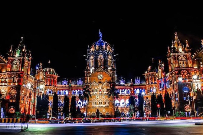 Mumbai After Dark: Private Night Tour with AC Transfers - Gateway of India and the Taj Mahal Palace Hotel at the waterline