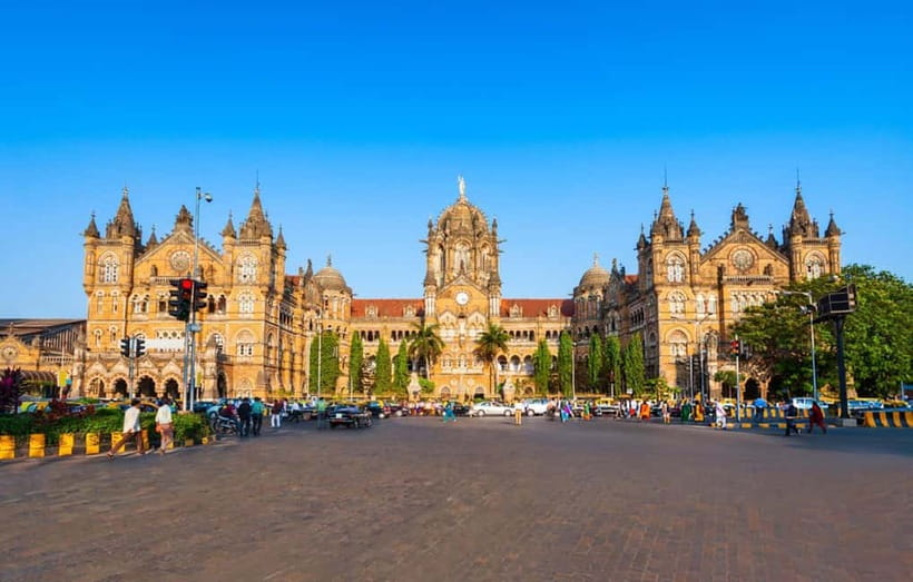 Mumbai: Best of the City Private Half-Day Tour - Gateway of India, Vivekanand & Shivaji statues, Regal Cinema and Wellington Fountain