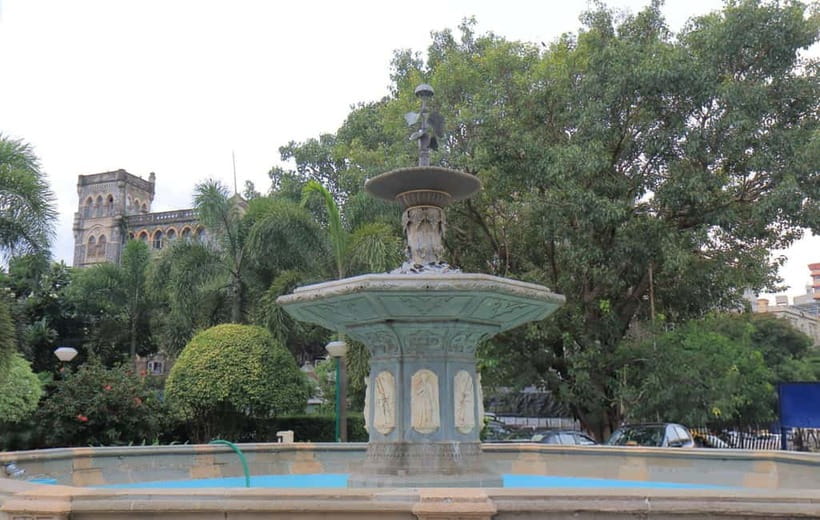 Mumbai: Best of the City Private Half-Day Tour - Marine Drive Queen’s Necklace finish: sea air and evening-style views