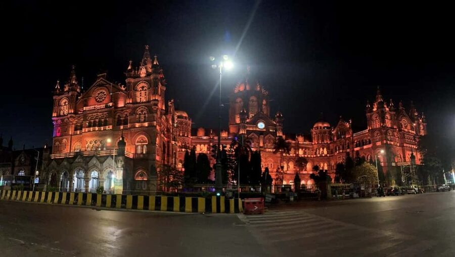 Mumbai by Night: Private Iconic Sights Tour in Lights - Why this tour works better than hopping between sights on your own