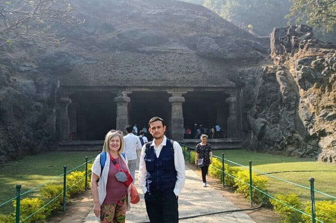 Mumbai City Sightseeing and Elephanta Caves Tour - Marine Drive: The Crescent Walk and Queen’s Necklace Lights