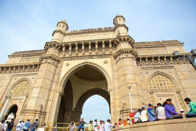 Mumbai City Tour with Licensed Guide and Lunch - Chhatrapati Shivaji Terminus: UNESCO Architecture on the Move