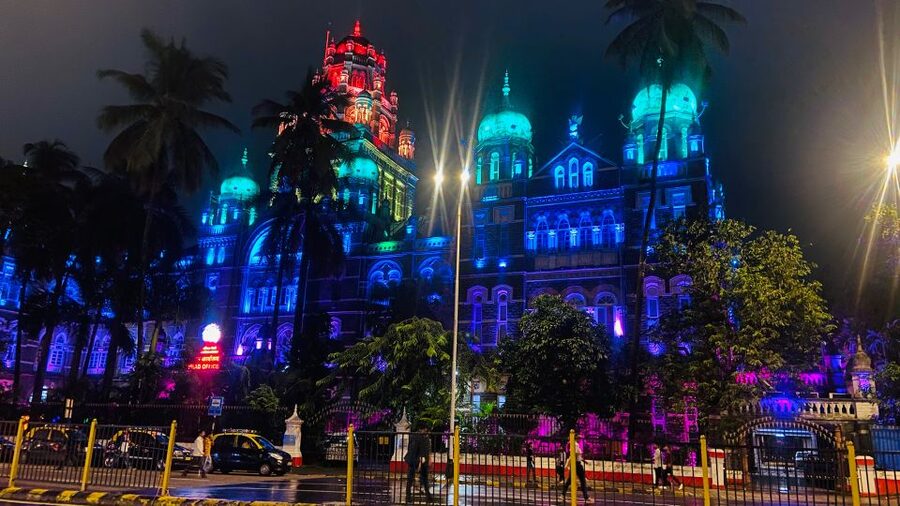 Mumbai: Day & Night City Tours with Multiple Add On Options - Chhatrapati Shivaji Maharaj Terminus and nearby classics