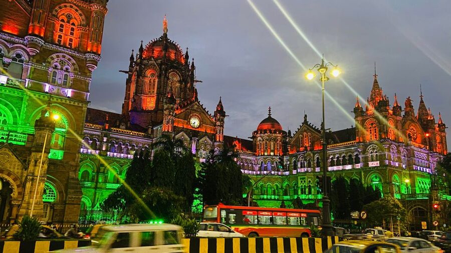 Mumbai: Day & Night City Tours with Multiple Add On Options - Gateway of India to Taj Mahal Palace: the classic opener