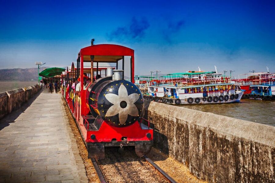 Mumbai: Elephanta Caves Half-Day Guided Tour with Expert - Should you book this Elephanta Caves guided tour?